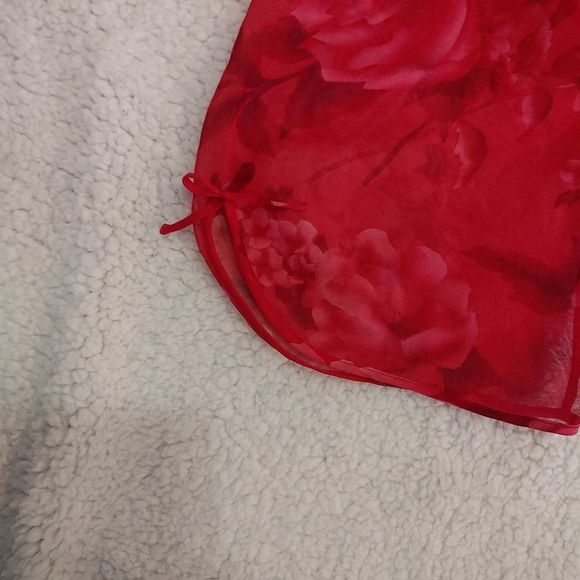 Lord & Taylor PJ Set - Picture 5 of 9